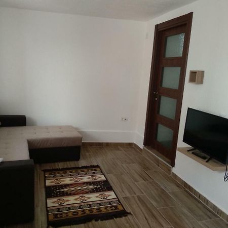 At George'S Apartments Ohrid Exterior foto